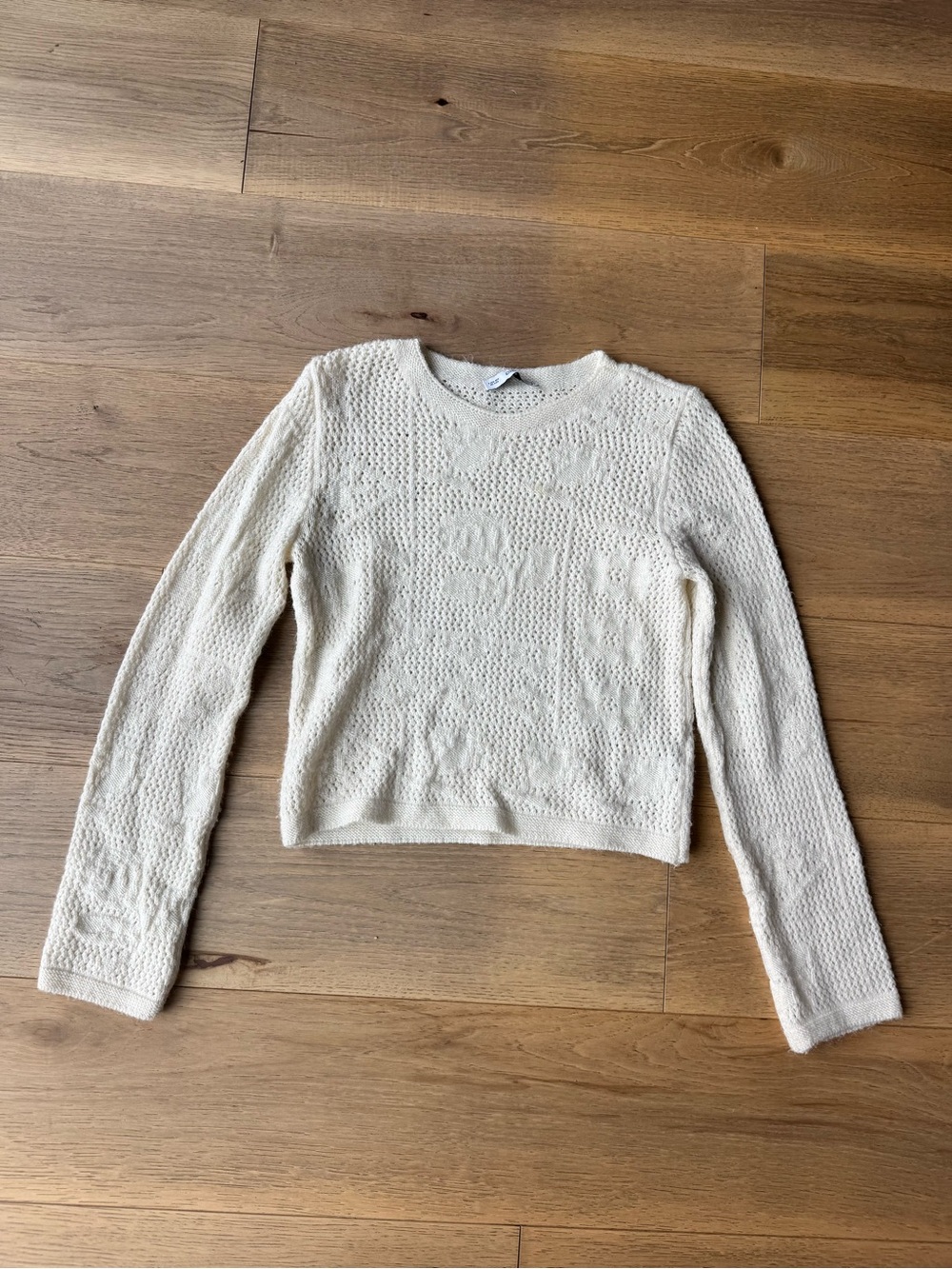 Mango Cream Sweaters - Picture 1 of 3